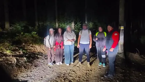 Шестеро туристів застрягли на Говерлі: рятувальники спустили їх з гори