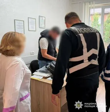 У Ясіні затримали голову ЛКК за хабар за відстрочку