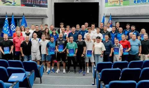 Волонтери з Закарпаття навчаються організовувати футбольні фестивалі для дітей