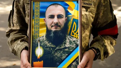 В Ужгороді провели в останню путь Володимира Солонину, який загинув на Запоріжжі