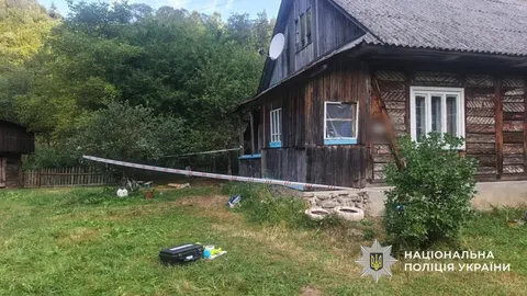 У Міжгір'ї жінка вдарила сусіда ножем у шию під час застілля
