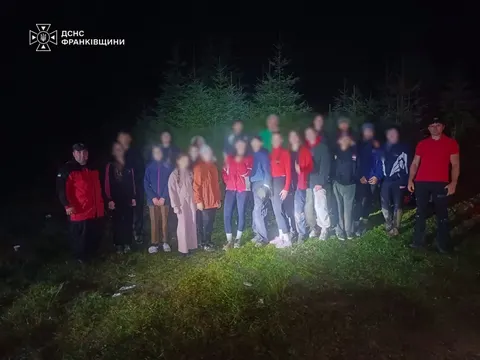З Говерли рятувальники вивели 32 туристів, серед яких 27 дітей