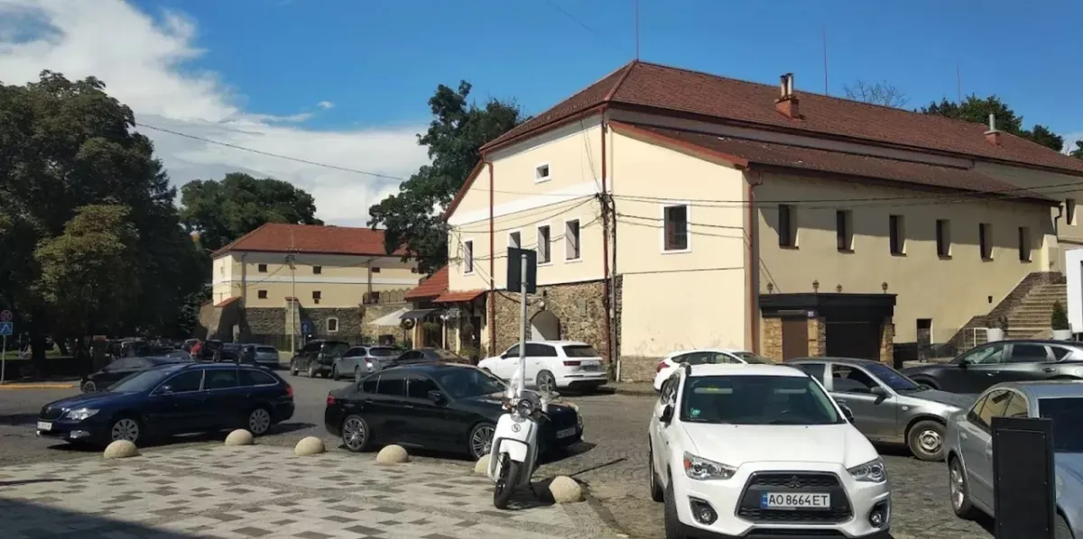 В Ужгороді на День міста обмежать рух у центрі: як курсуватимуть автобуси