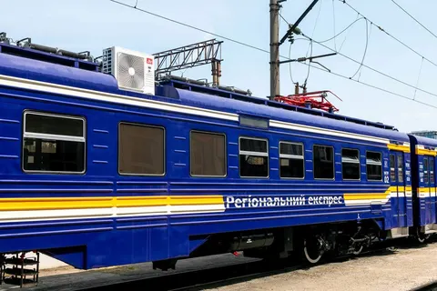 Оновлений електропоїзд із Wi-Fi та кондиціонерами їхатиме через Мукачево