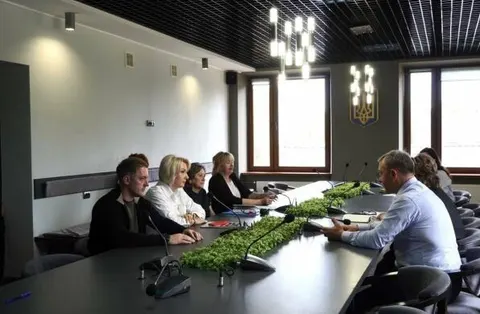 У Мукачеві триває впорядкування території біля Зеленого ринку: що вирішили