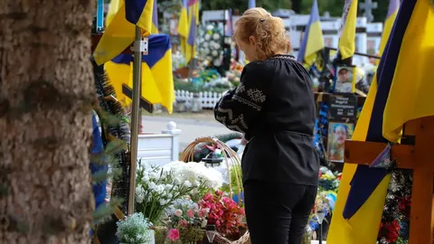 На Пагорбі Слави в Ужгороді вшанували полеглих захисників України