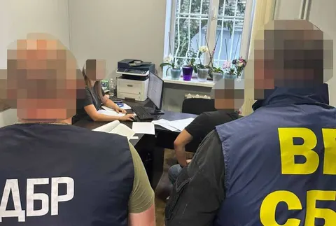 ДБР викрило на Закарпатті схему переправлення чоловіків за $33 тисячі