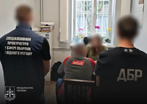 Понад 1,5 млн грн: на Закарпатті судитимуть екскомандира та солдатку за фіктивну службу
