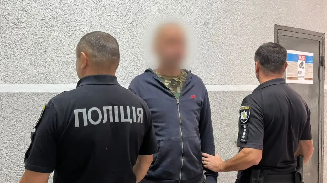 На Мукачівщині чоловік підпалив односельця через ревнощі: потерпілий у тяжкому стані