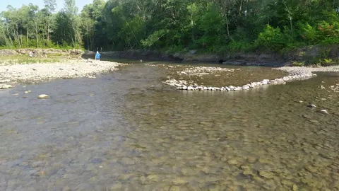 На Закарпатті річки міліють: у чотирьох басейнах водність уже нижча за норму
